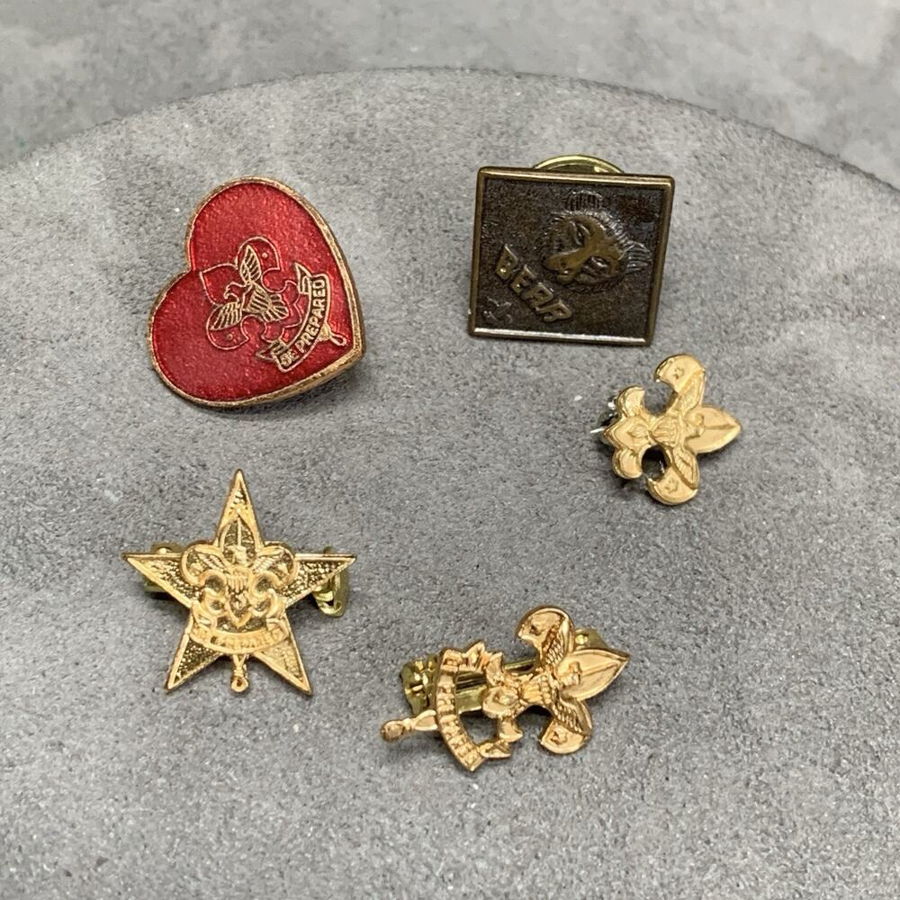 Vintage BSA Boy Scouts of America Pins & lapel Pins Lot Of 5. C